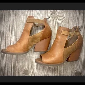 Korks Kork Ease Open Toe Booties Sz 10 Womens